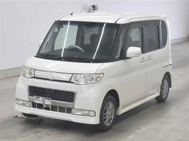 DAIHATSU TANTO 2010