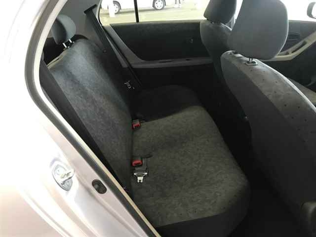 TOYOTA VITZ 2010