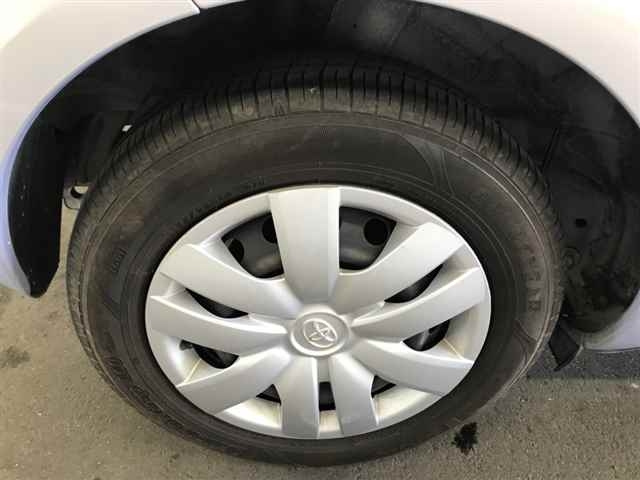 TOYOTA VITZ 2010