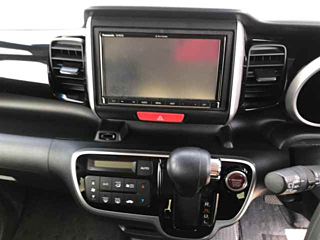 HONDA N BOX 2017