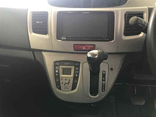 DAIHATSU MOVE 2011