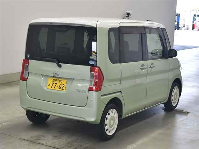 DAIHATSU TANTO 2016