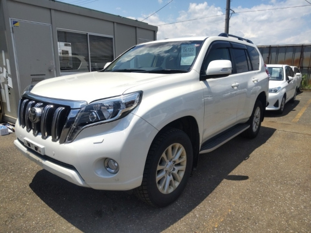 TOYOTA LAND CRUISER PRADO 2016