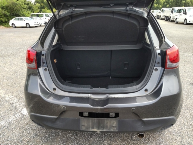MAZDA DEMIO 2018