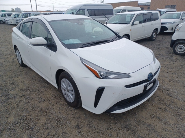 TOYOTA PRIUS 2022