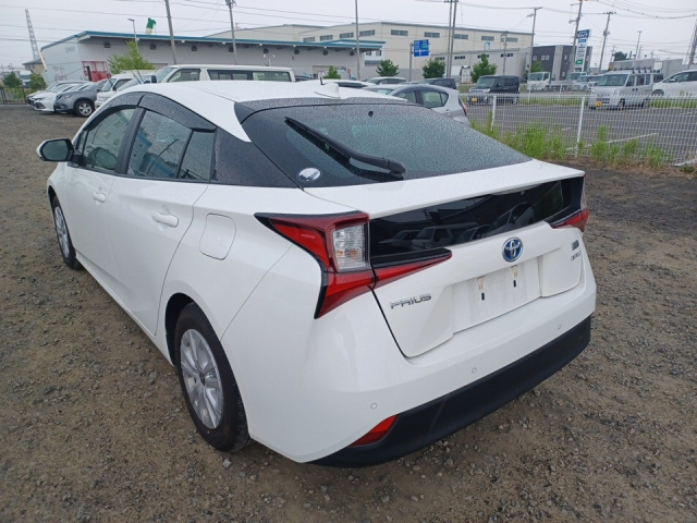 TOYOTA PRIUS 2022