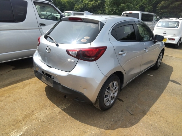 MAZDA DEMIO 2018