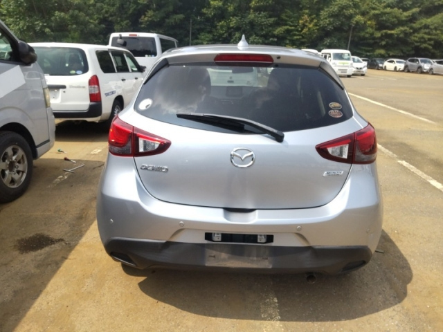 MAZDA DEMIO 2018