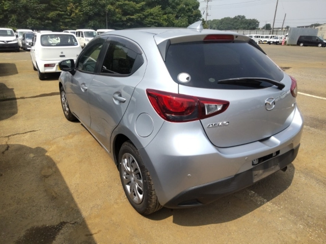 MAZDA DEMIO 2018