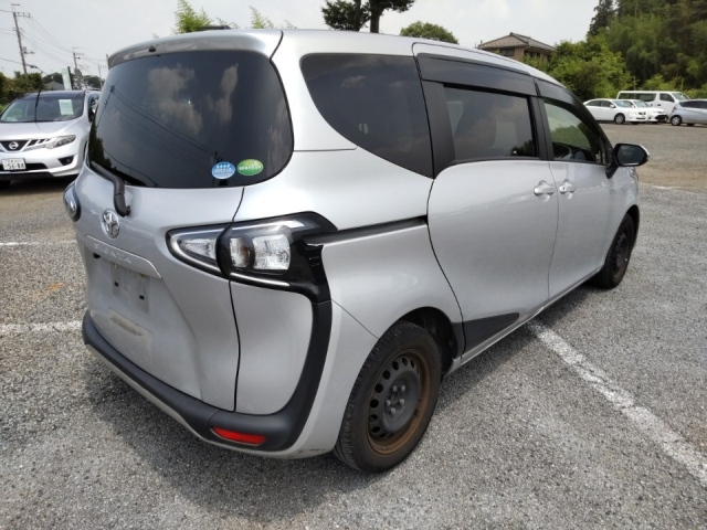 TOYOTA SIENTA 2020