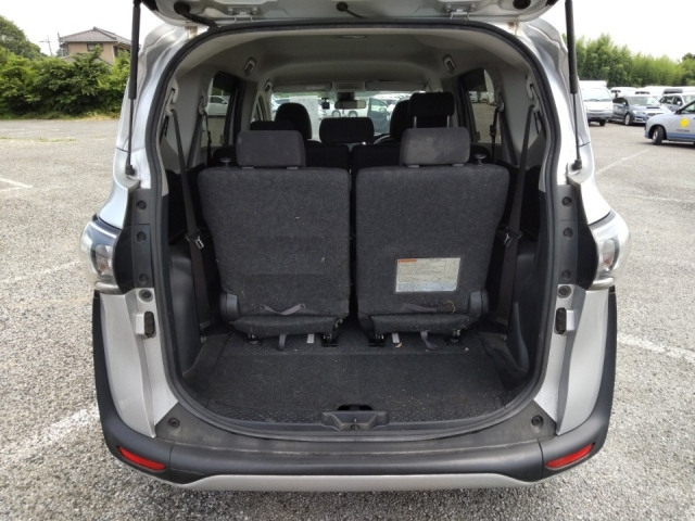 TOYOTA SIENTA 2020