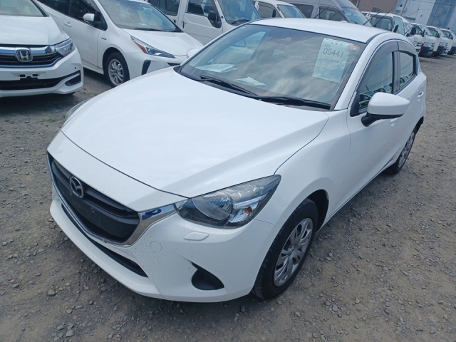 MAZDA DEMIO 2019