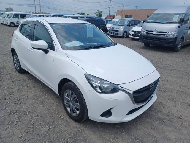 MAZDA DEMIO 2019