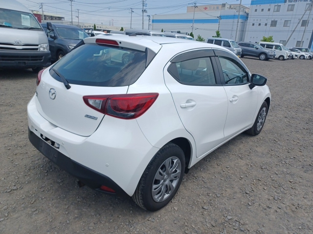 MAZDA DEMIO 2019