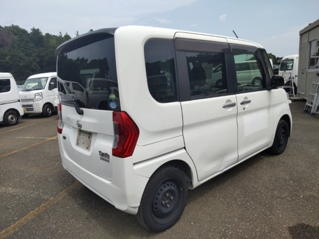 DAIHATSU TANTO 2014