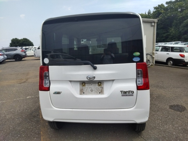 DAIHATSU TANTO 2014