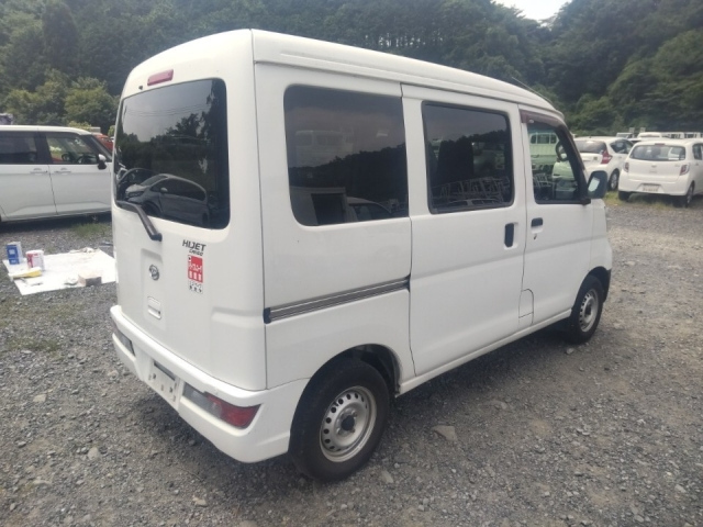 DAIHATSU HIJET VAN 2018