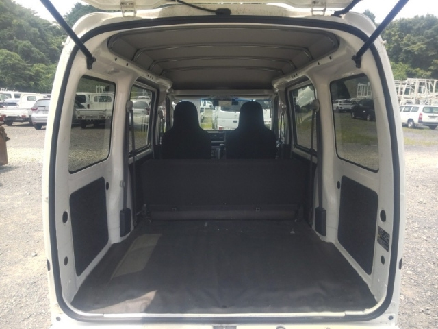 DAIHATSU HIJET VAN 2018