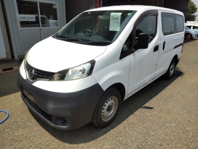 NISSAN NV200 2016