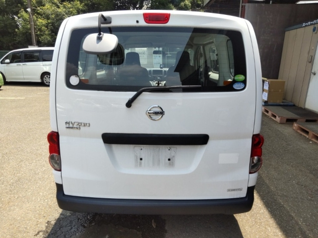 NISSAN NV200 2016