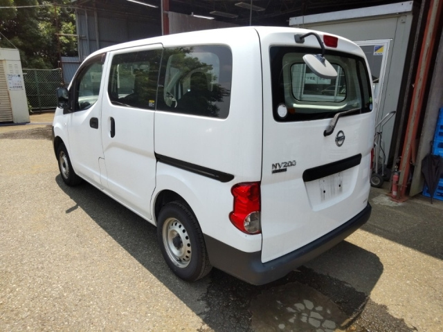 NISSAN NV200 2016