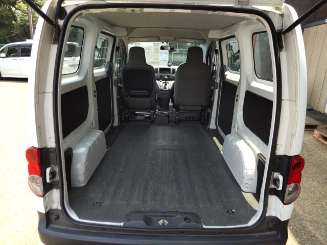 NISSAN NV200 2016