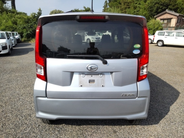 DAIHATSU MOVE 2017