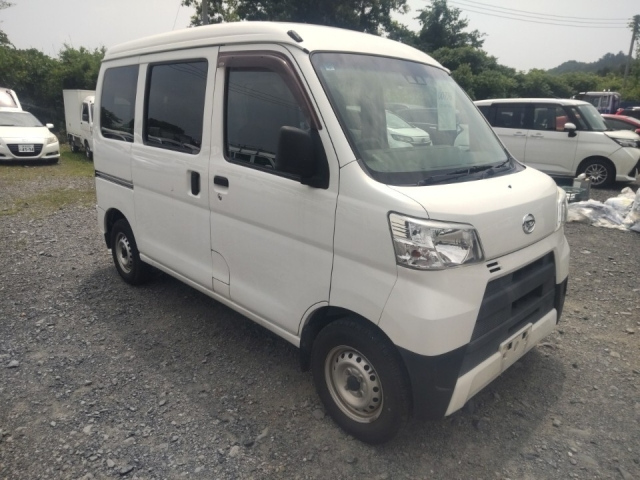DAIHATSU HIJET VAN 2018