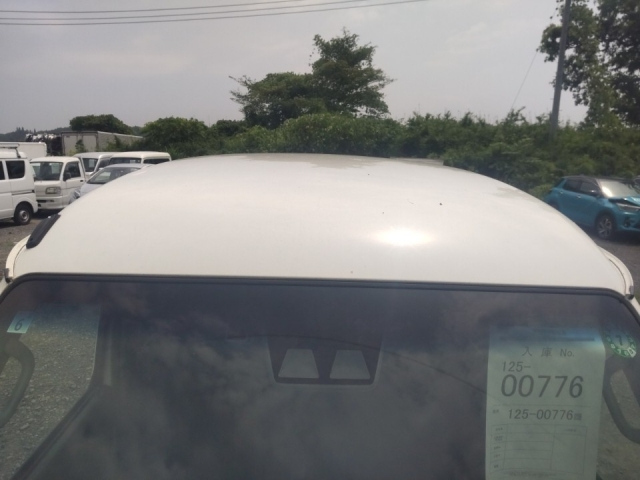 DAIHATSU HIJET VAN 2018