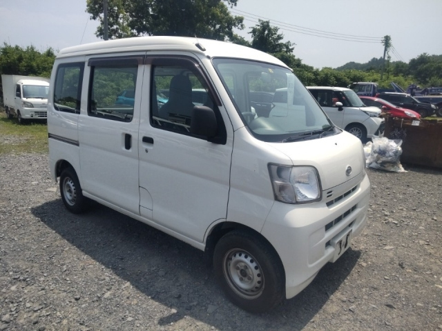 DAIHATSU HIJET VAN 2015