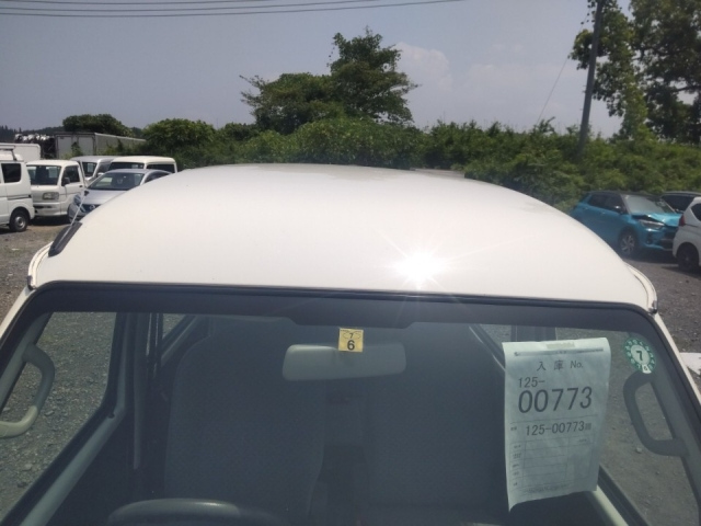 DAIHATSU HIJET VAN 2015