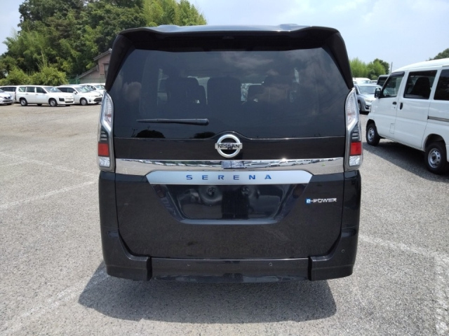 NISSAN SERENA 2019