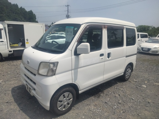 DAIHATSU HIJET VAN 2013