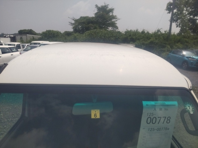 DAIHATSU HIJET VAN 2013