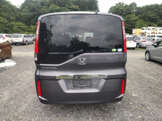 HONDA STEP WAGON 2019