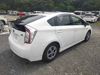 TOYOTA PRIUS 2014