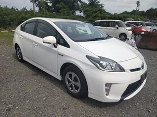 TOYOTA PRIUS 2014