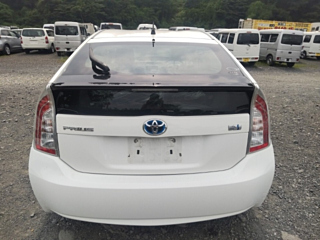TOYOTA PRIUS 2014
