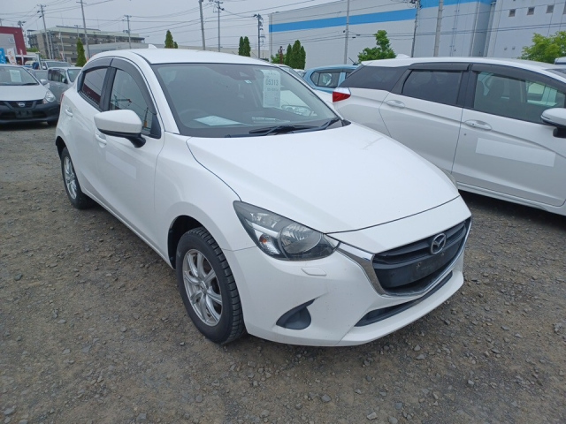 MAZDA DEMIO 2018