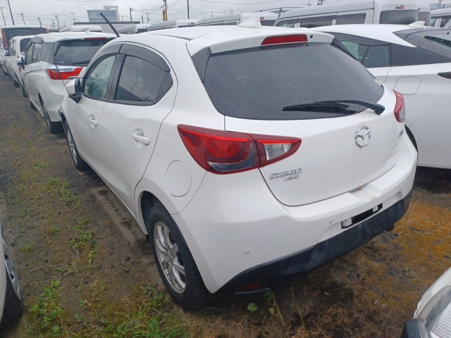MAZDA DEMIO 2018