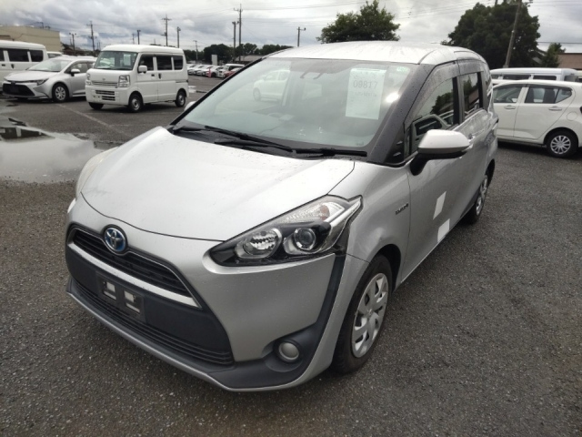 TOYOTA SIENTA 2017