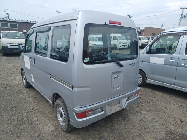 DAIHATSU HIJET VAN 2019