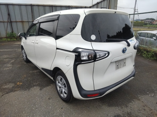 TOYOTA SIENTA 2019