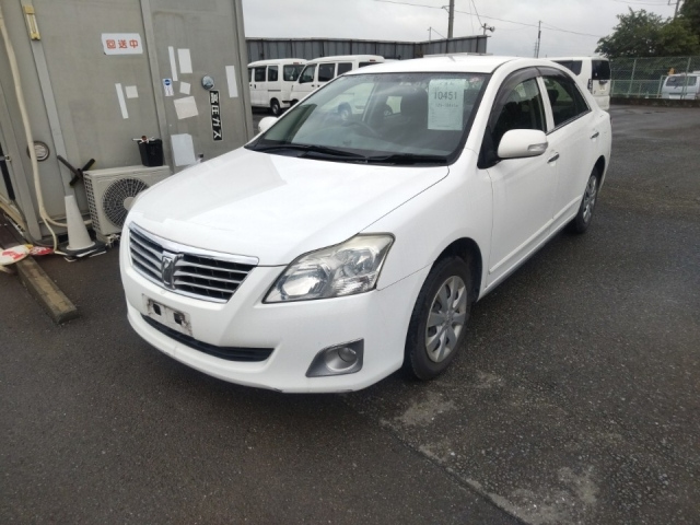 TOYOTA PREMIO 2012