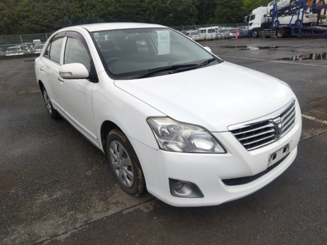 TOYOTA PREMIO 2012
