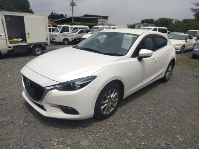 MAZDA AXELA 2019