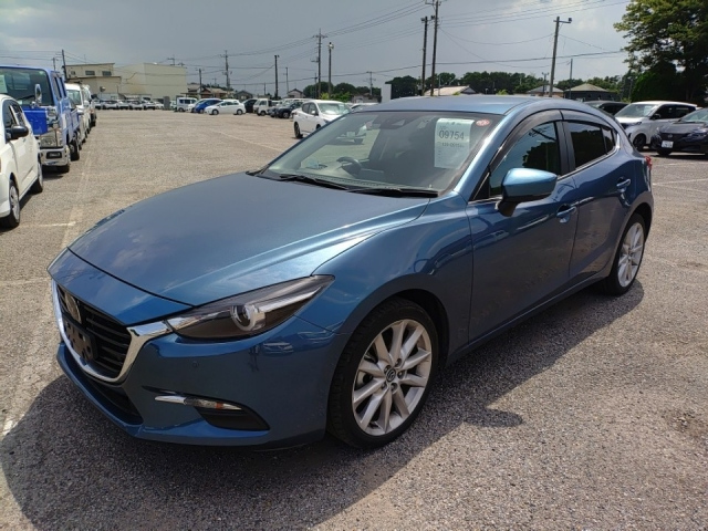 MAZDA AXELA 2018