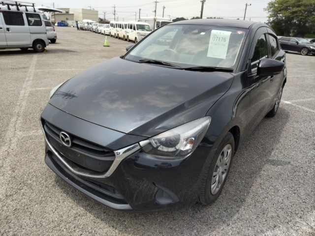 MAZDA DEMIO 2018