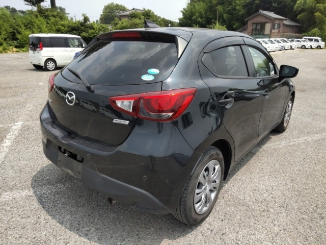 MAZDA DEMIO 2018