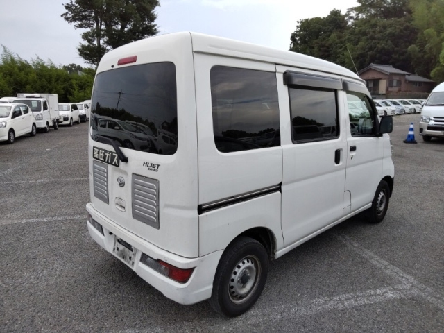 DAIHATSU HIJET VAN 2020